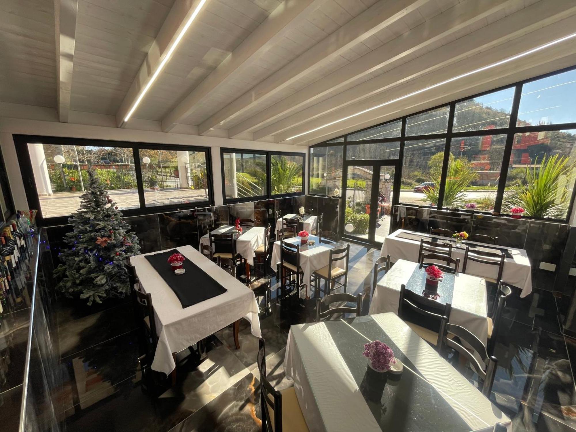 Hotel Bar Restaurant Mete Peshkepi Экстерьер фото